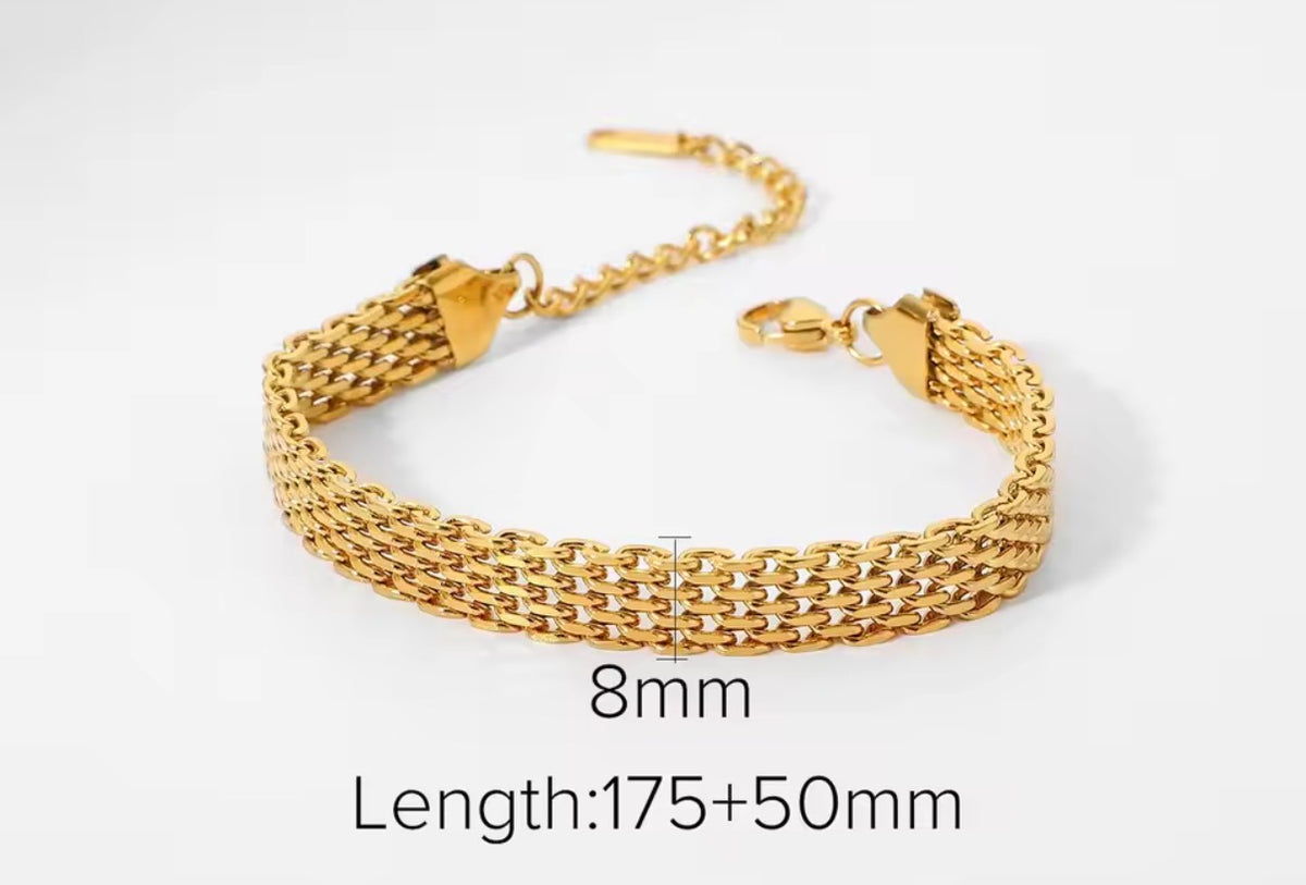 “Eternity” bracelet