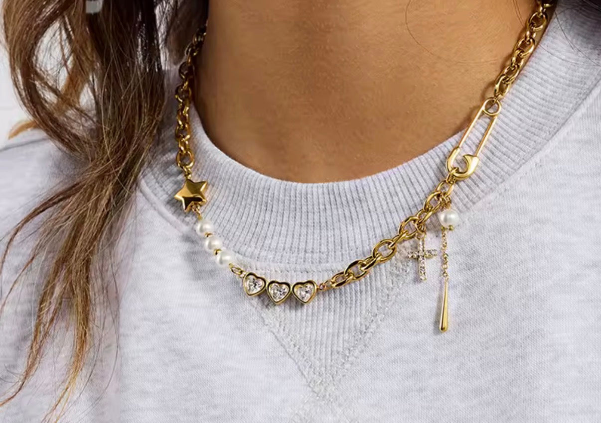 “Gabriela Grace” Necklace gold