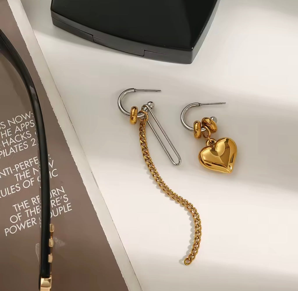 Heartlink earrings