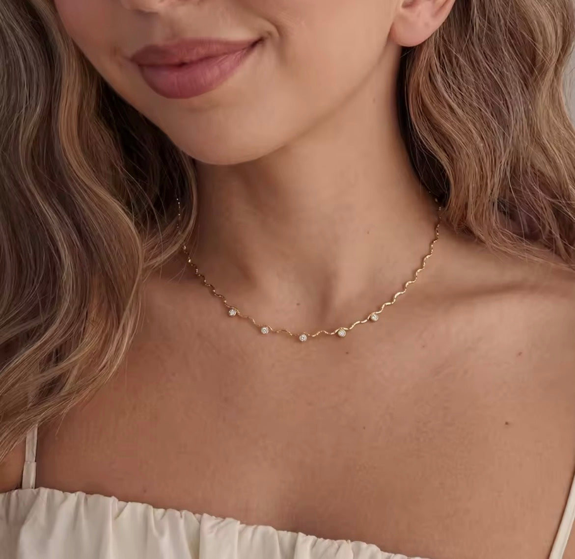 Diamond wave necklace