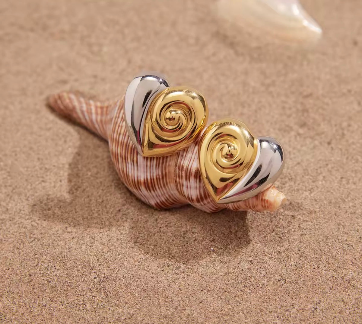 Amour Twist Earrings